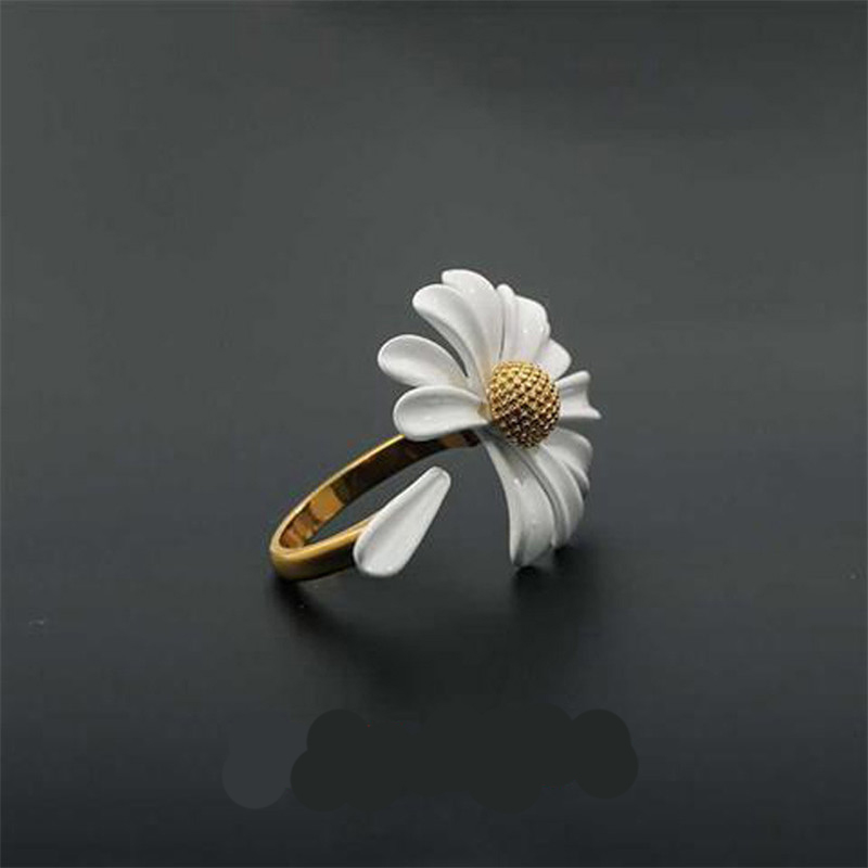 2021 New Spring White Enamel D - Resin Art Ring ulasan dan harga